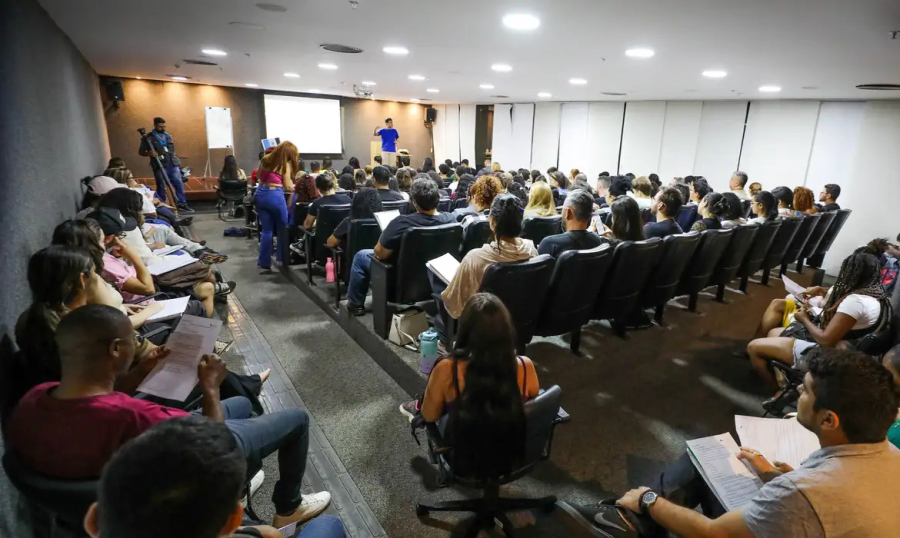 Concurso Nacional Unificado 2025: candidatos enfrentam falhas no sistema e perdem prazo