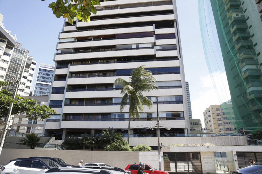Tragédia na Zona Sul: trabalhador morre após queda de prédio em Boa Viagem