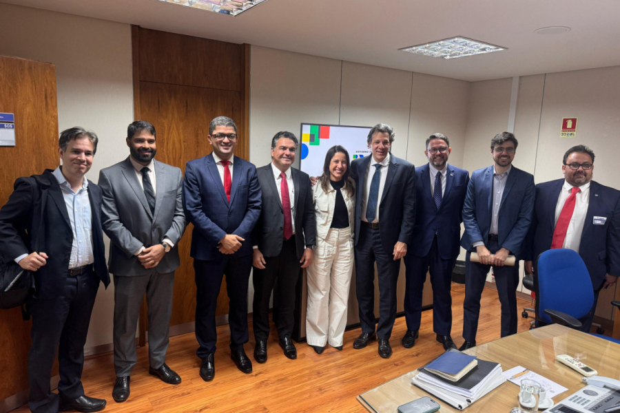 Raquel Lyra pressiona Haddad em Brasília após tarifaço de Trump contra exportações brasileiras