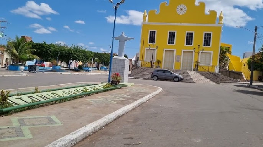 Suspeito aborda PM com “carteira do crime” e diz fazer parte do PCC no Sertão de PE