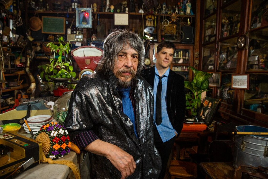 Benito Di Paula celebra 50 anos de carreira em Olinda com show emocionante ao lado do filho Rodrigo Vellozo