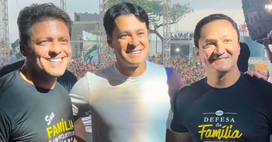 Anderson Ferreira pede bênção para famílias em Marcha para Jesus; vídeo gera debate