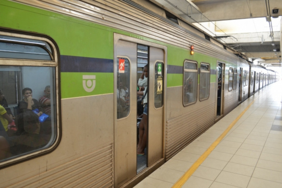 Metrô volta! Depois de caos e superlotações, ramal Camaragibe reabre no Recife