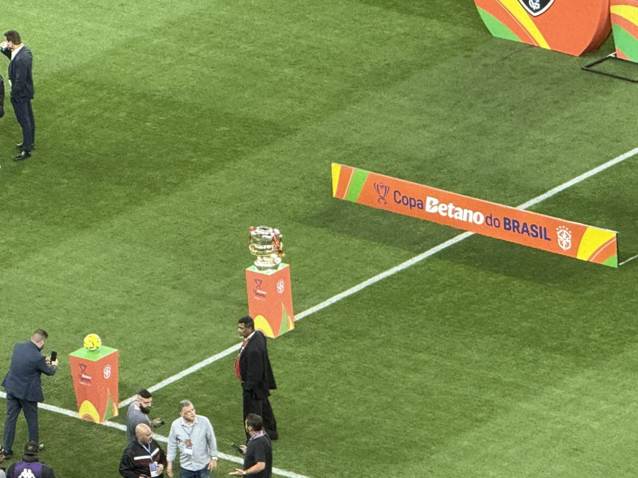 Corinthians x Vasco: confira as escalações para o 1º jogo da final da Copa do Brasil