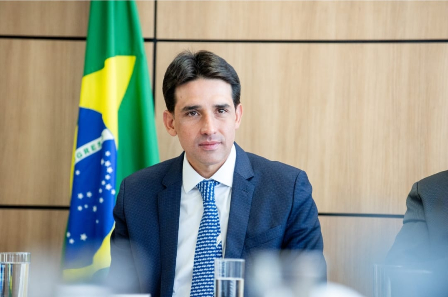 Silvio Costa Filho se antecipa e sela apoio a Victor Marques para 2028