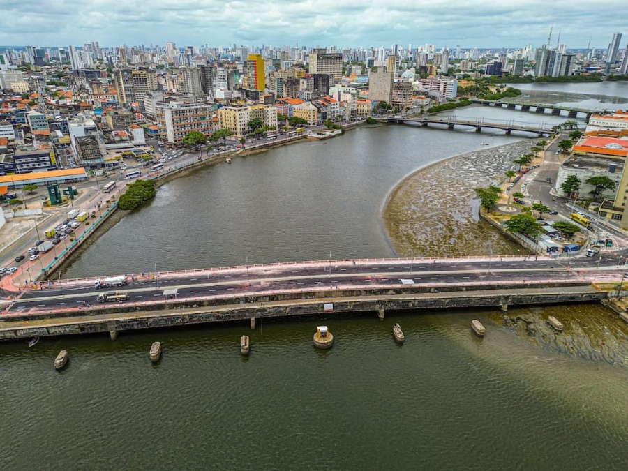 Recife reabre Ponte Giratória após longa obra e muda fluxo no Centro