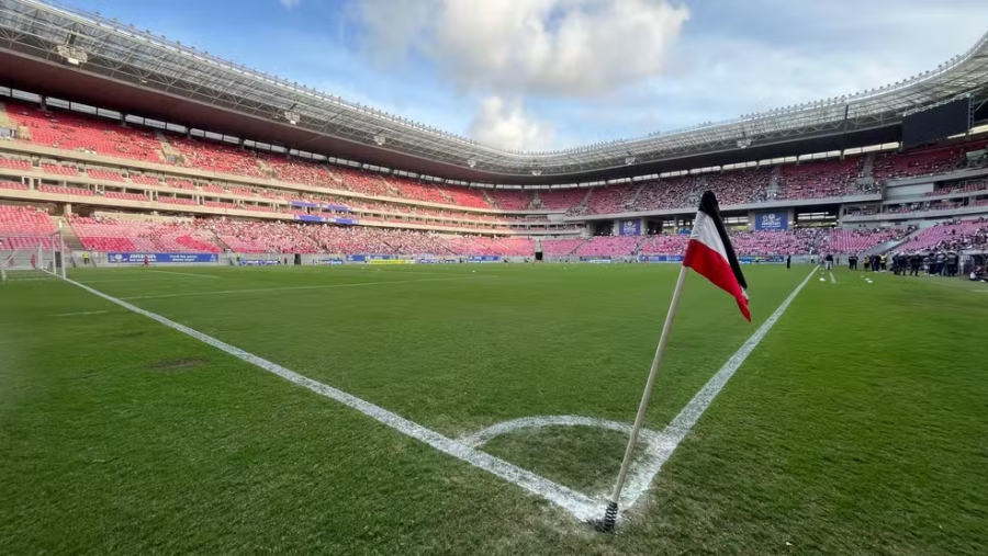 Santa Cruz apresenta novo plano de sócios e torcida reage com críticas