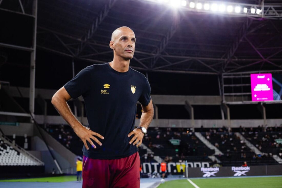 Sport demite auxiliar técnico César Lucena após decisão da nova gestão