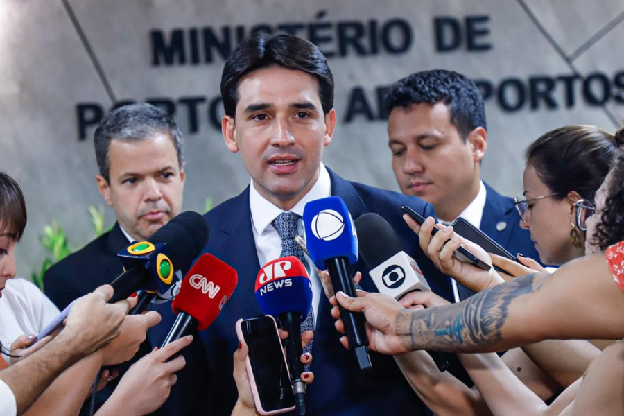 Silvio Costa Filho diz que deixará ministério para disputar o Senado