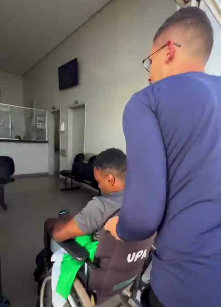 Fernando Holiday deixa caminhada de Nikolas Ferreira após lesão