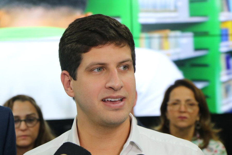 João Campos confirma negociações com Simone Tebet para entrada no PSB