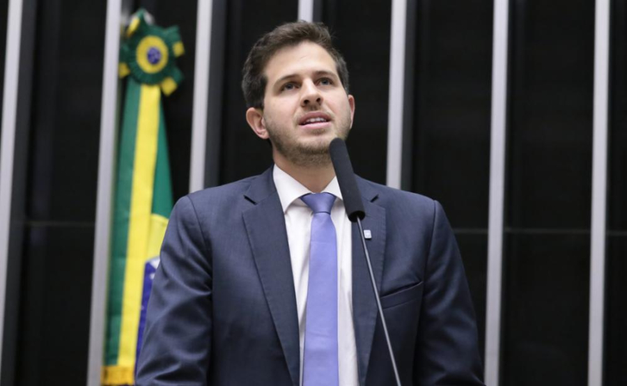 Pedro Campos envia denúncia sobre empresa Caruaruense