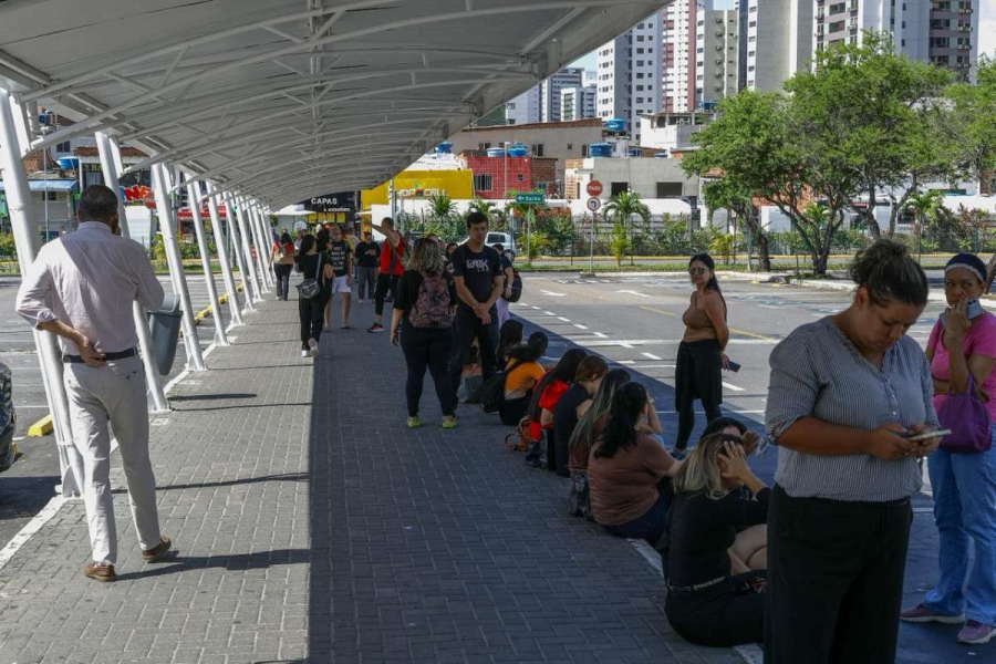 Incêndio no Shopping Recife deixa mulher em estado grave; veja detalhes