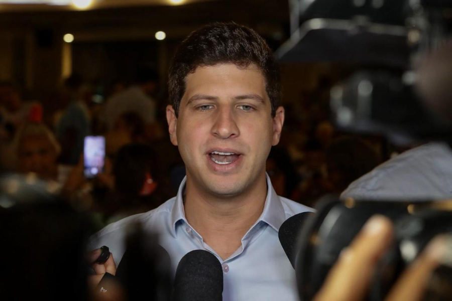 Nos bastidores, João Campos define nomes para chapa das eleições