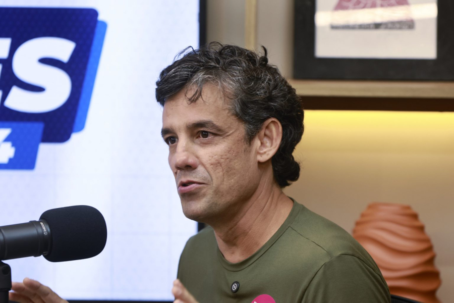 Daniel Coelho deixa gestão Raquel Lyra para disputar eleição