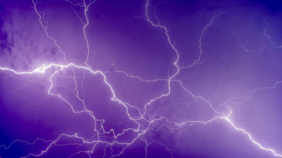 Veja as cidades de PE mais atingidas por raios nas últimas horas