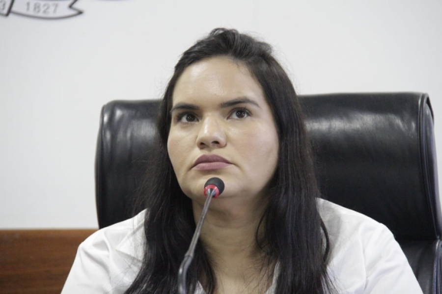 Michele Collins deixa comando da Arena de Pernambuco para disputar eleição