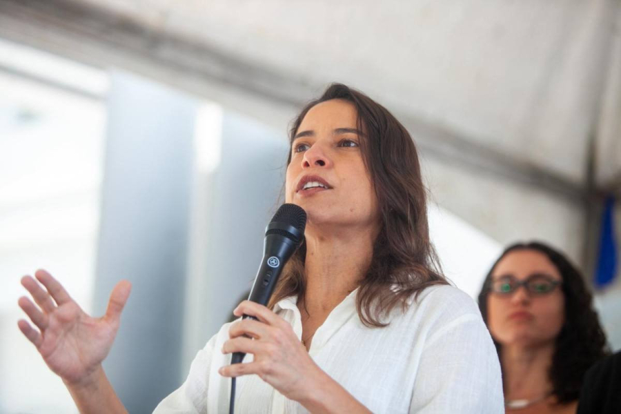 Raquel Lyra ironiza PSB durante agenda: “Me deixem trabalhar”