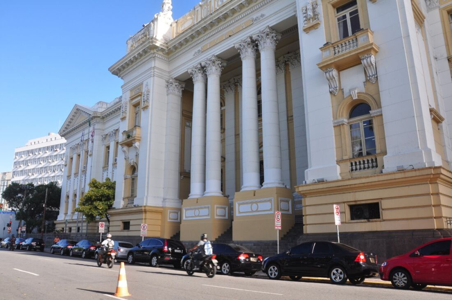 TJ PE define banca do concurso de juiz; veja próximos passos