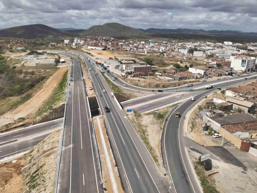 Novo trecho da BR-104 muda trânsito no Agreste; veja como fica