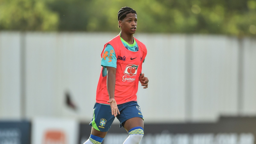 Barcelona e Bayern monitoram Zé Lucas; entenda