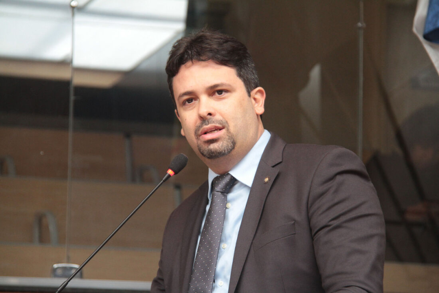 Felipe Alecrim entra na corrida por vaga na Câmara Federal