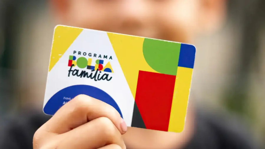 Veja como consultar o Bolsa Família nesta semana pelo celular