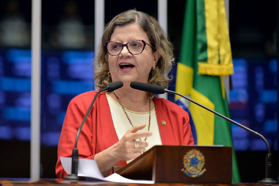 Teresa Leitão culpa família Bolsonaro por novo tarifaço dos EUA