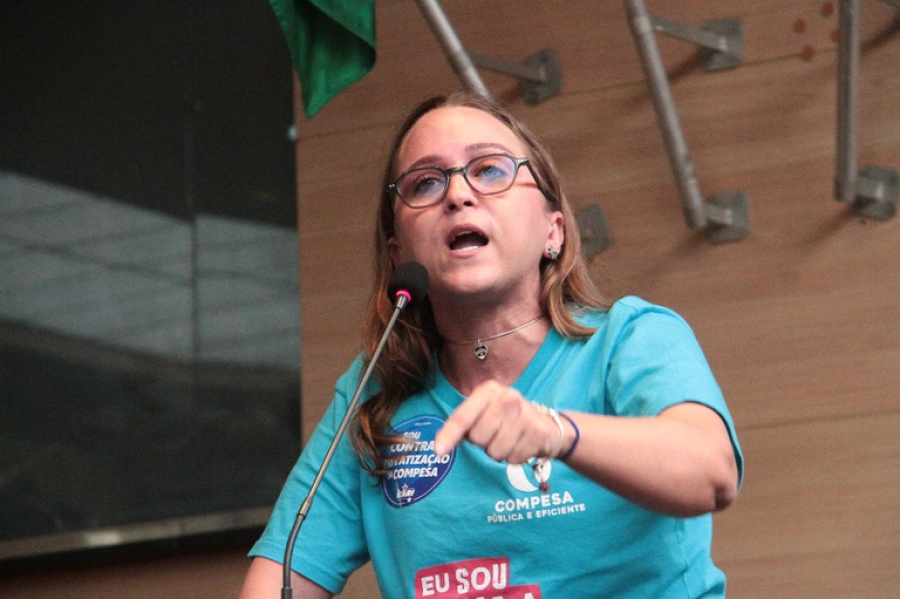 Kari Santos dispara contra Raquel Lyra em evento: 