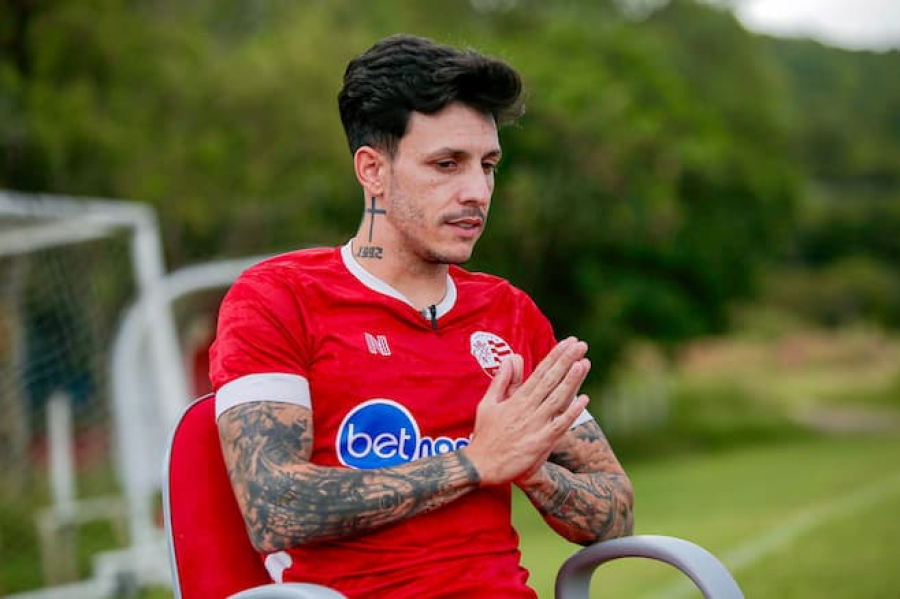 Saiba por que Jean Carlos ainda não treina com o elenco do Náutico
