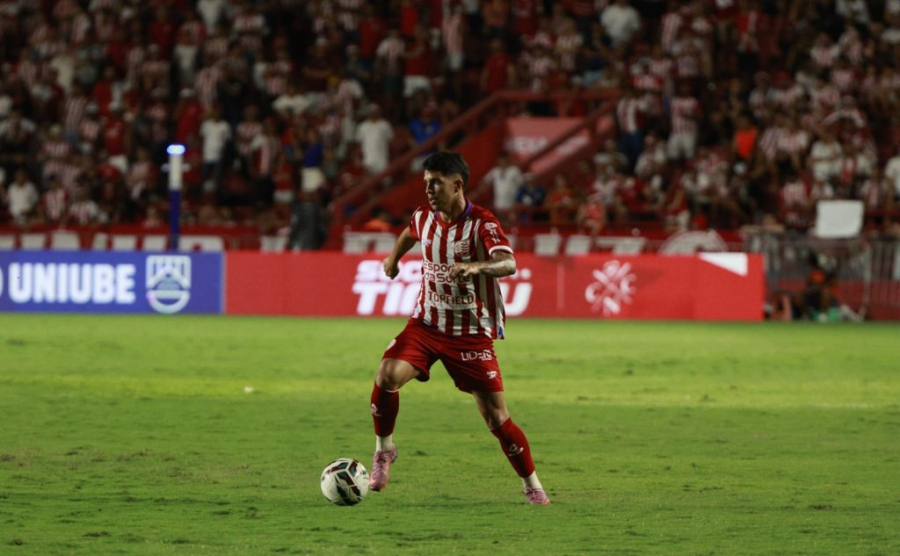 Náutico anuncia saída de quatro jogadores de uma vez