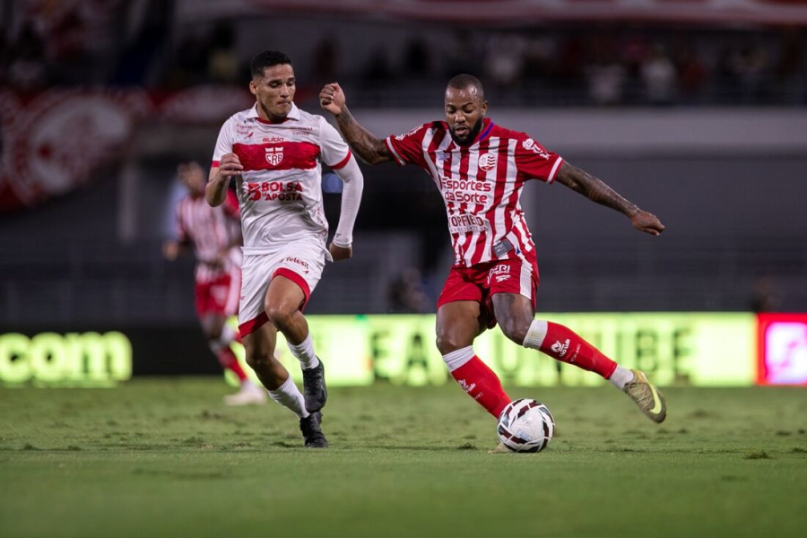 Náutico perde para o CRB e chega a oito jogos sem vencer na Série B