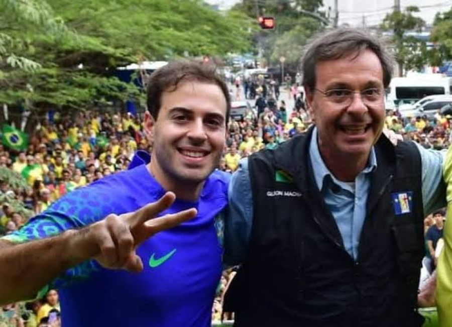 Gilson Machado e filho oficializam candidaturas pelo Podemos