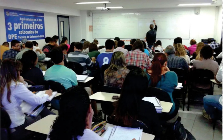 TCE manda Governo de Pernambuco nomear 464 professores aprovados em concurso de 2022