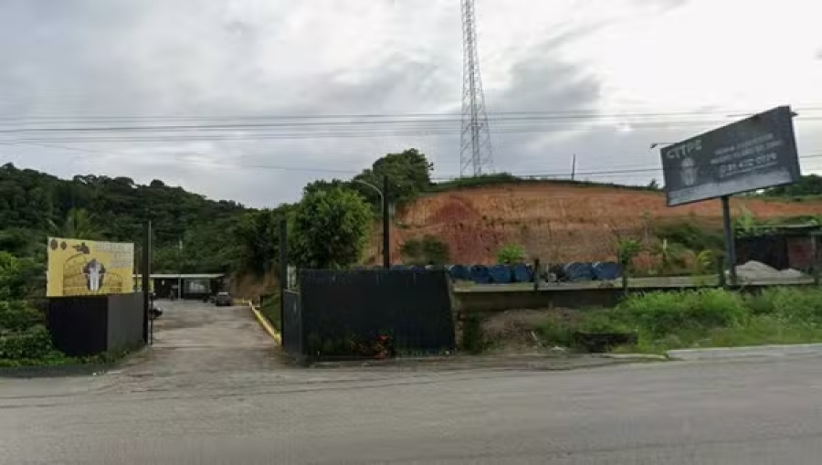 Criminosos invadem clube de tiro e roubam pelo menos 15 armas na Região Metropolitana do Recife