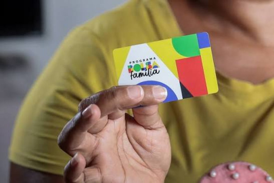Bolsa Família paga R$ 600 a partir desta terça (18); confira calendário pelo NIS