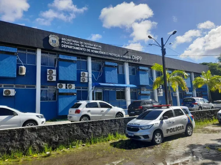 Homem morre após ser esfaqueado pela companheira em Jaboatão