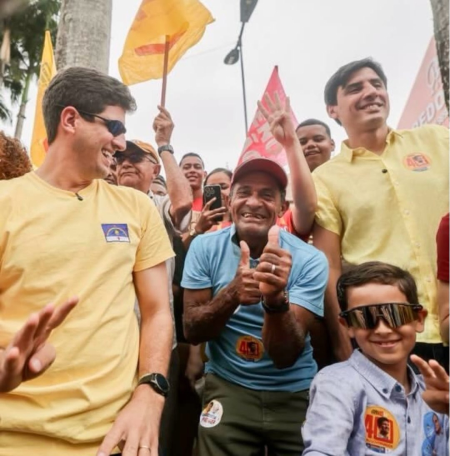 TRE-PE manda retirar posts que ligam João Campos a panfletos contra Raquel Lyra