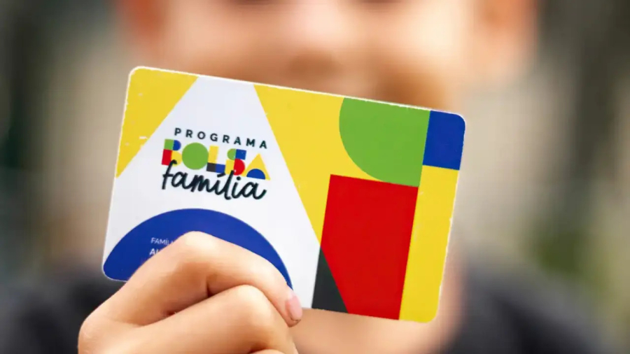 Bolsa Família de setembro começa dia 17; veja calendário