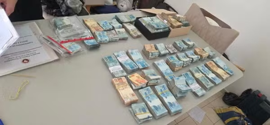 Prefeito de Salgadinho é preso com R$ 580 mil durante operação do MPPE