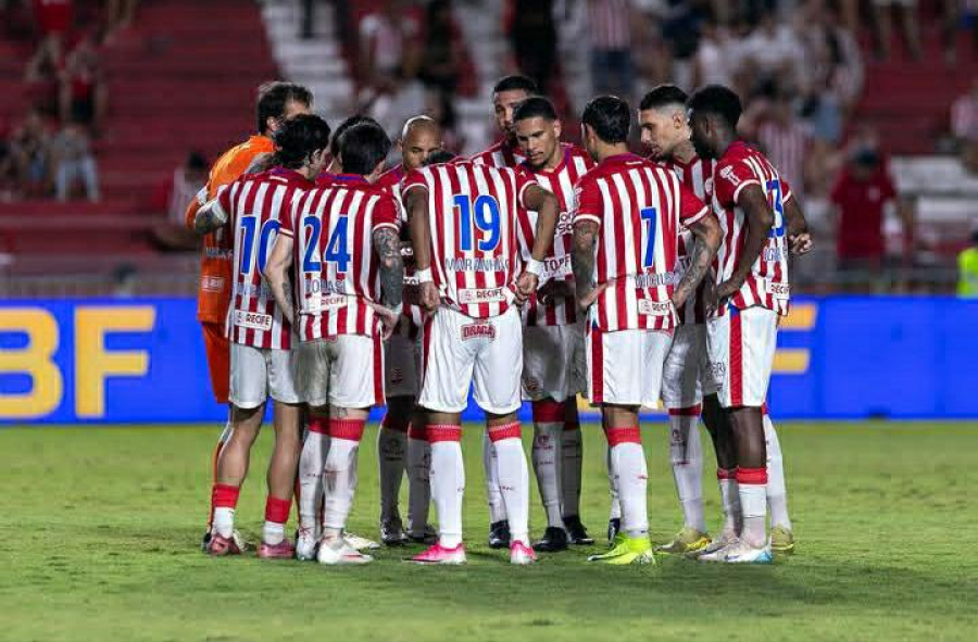 Em que posição estaria o Náutico sem os pontos perdidos no fim dos jogos? veja tabela