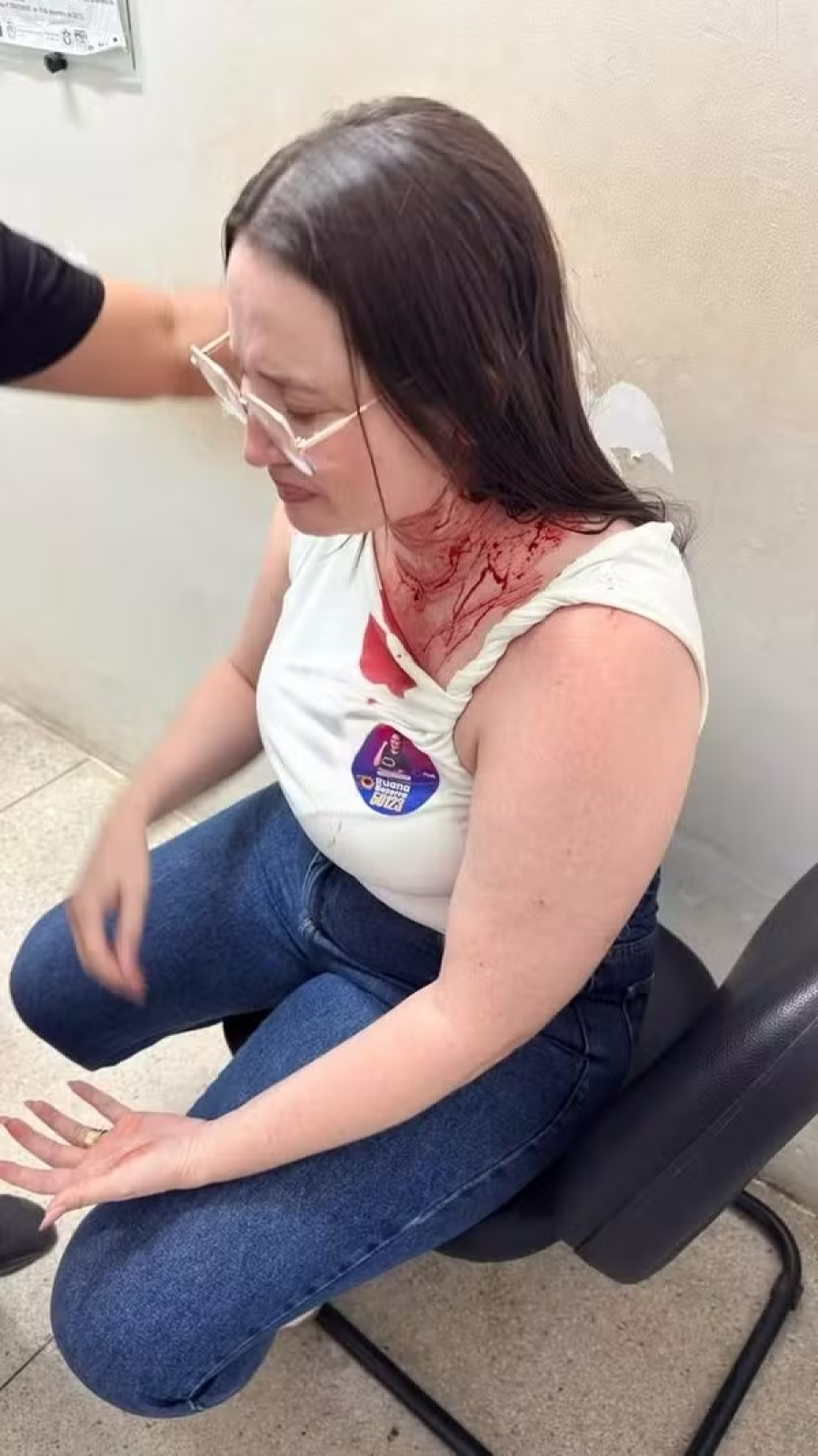 Como está a candidata do PSOL atingida por pedrada em PE? Hospital divulga detalhes