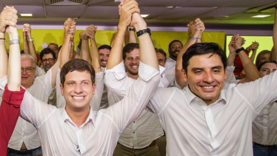 Vice de João Campos é citado em mensagens de Vorcaro, diz revista 