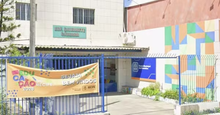 Prefeitura do Recife abre seleção gratuita para professores com salários de até R$ 6,9 mil