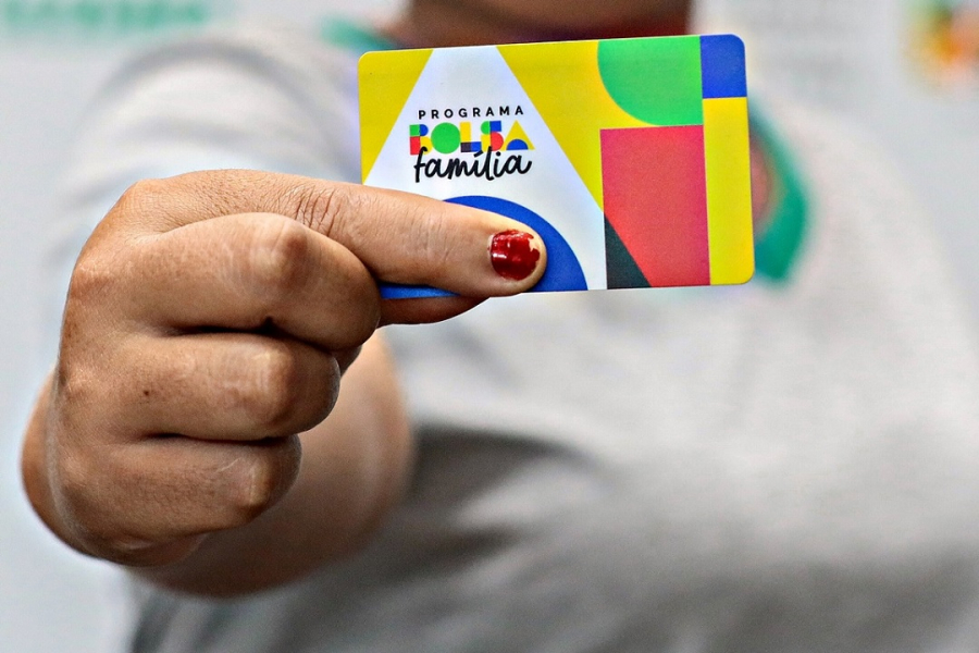 Bolsa Família de outubro: veja como consultar o valor
