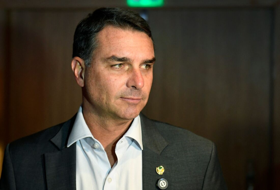 A nova pesquisa que animou a equipe de Flávio Bolsonaro no segundo turno