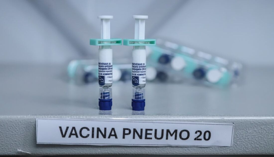 Vacina gratuita para idosos em PE: veja onde receber
