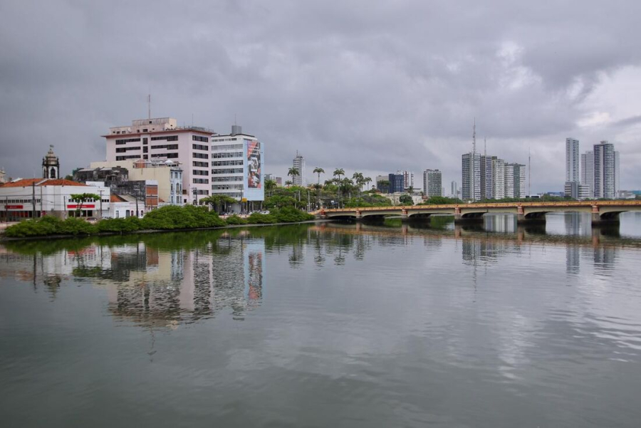 Pernambuco tem alerta de ar seco; veja previsão para quinta (15)