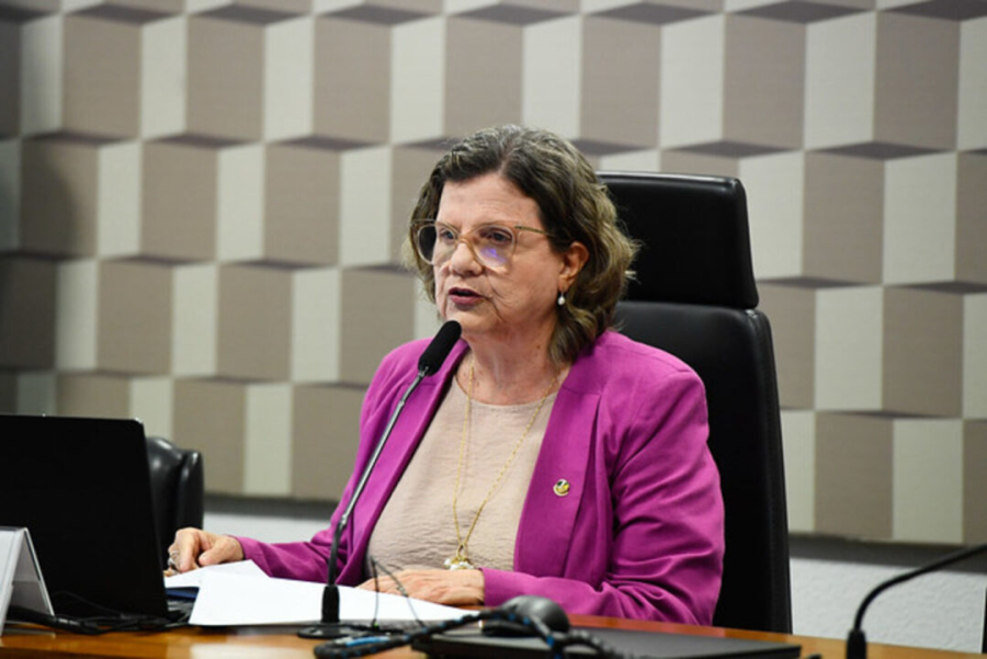 Teresa Leitão acusa oposição de “chantagem” sobre maioridade penal